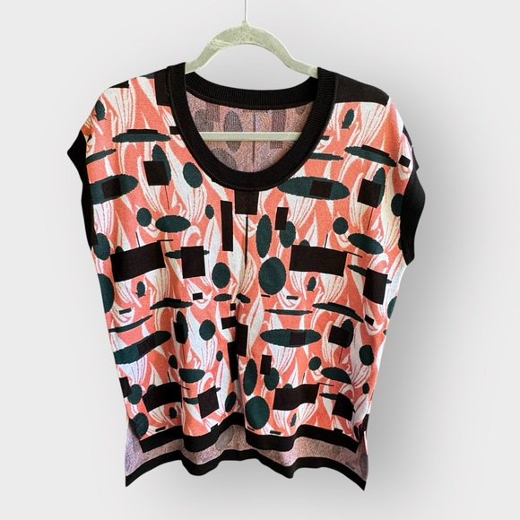 Knit blouse, asymmetric print, excellent condition, well made - Picture 1 of 4